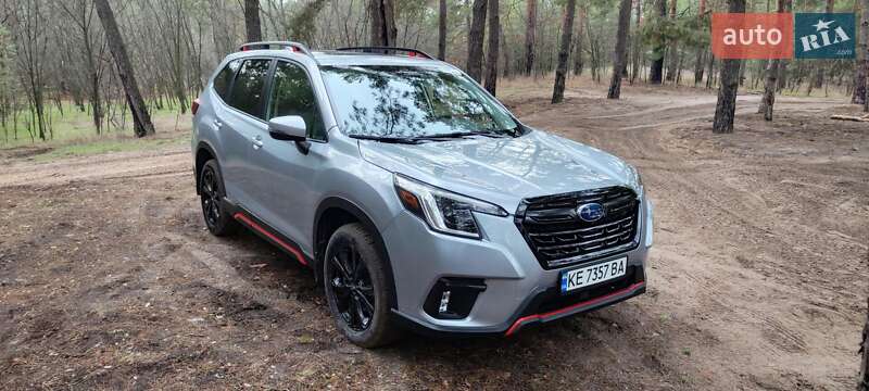Позашляховик / Кросовер Subaru Forester 2022 в Дніпрі