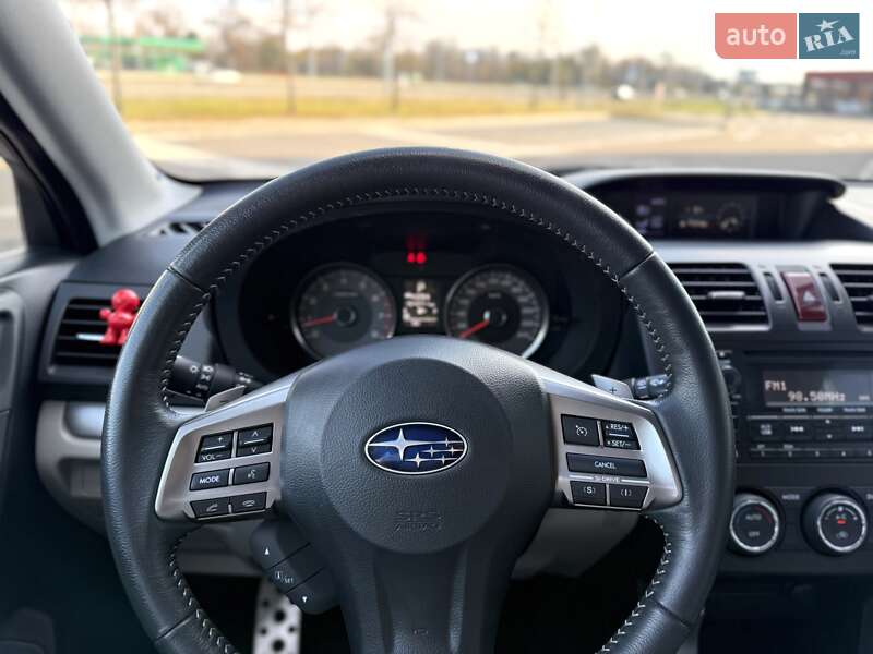 Позашляховик / Кросовер Subaru Forester 2014 в Києві