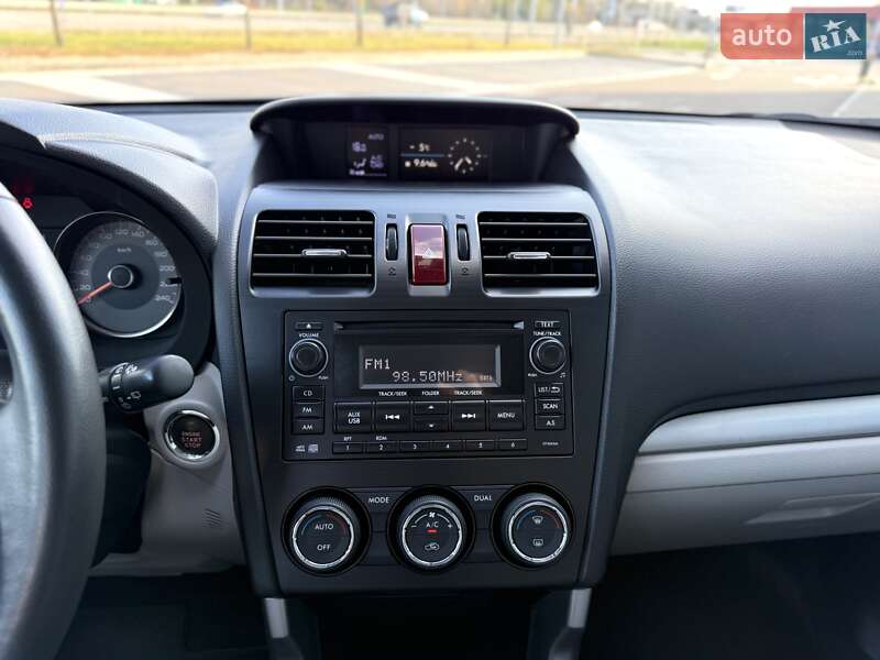 Позашляховик / Кросовер Subaru Forester 2014 в Києві