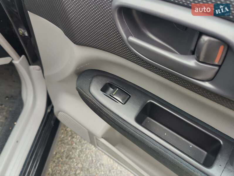 Позашляховик / Кросовер Subaru Forester 2006 в Києві