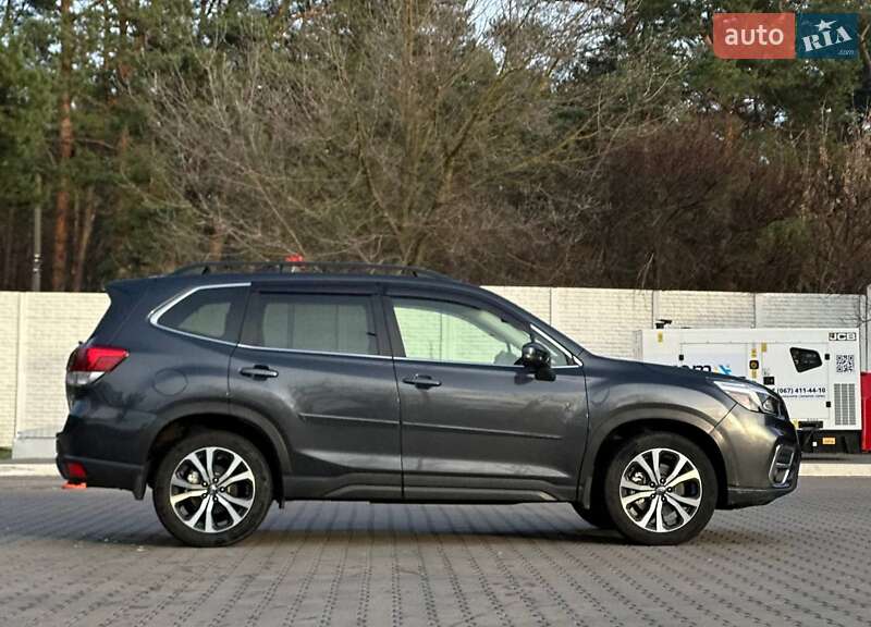 Внедорожник / Кроссовер Subaru Forester 2019 в Киеве