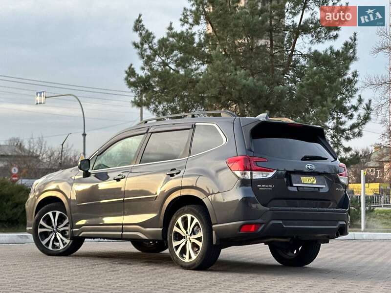 Внедорожник / Кроссовер Subaru Forester 2019 в Киеве