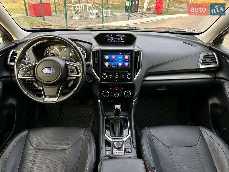 Внедорожник / Кроссовер Subaru Forester 2019 в Киеве
