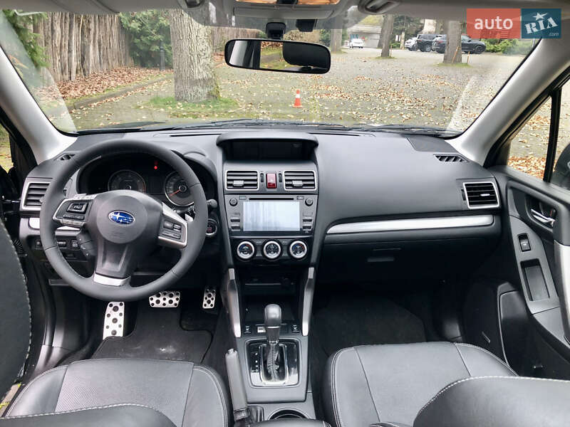 Внедорожник / Кроссовер Subaru Forester 2015 в Львове