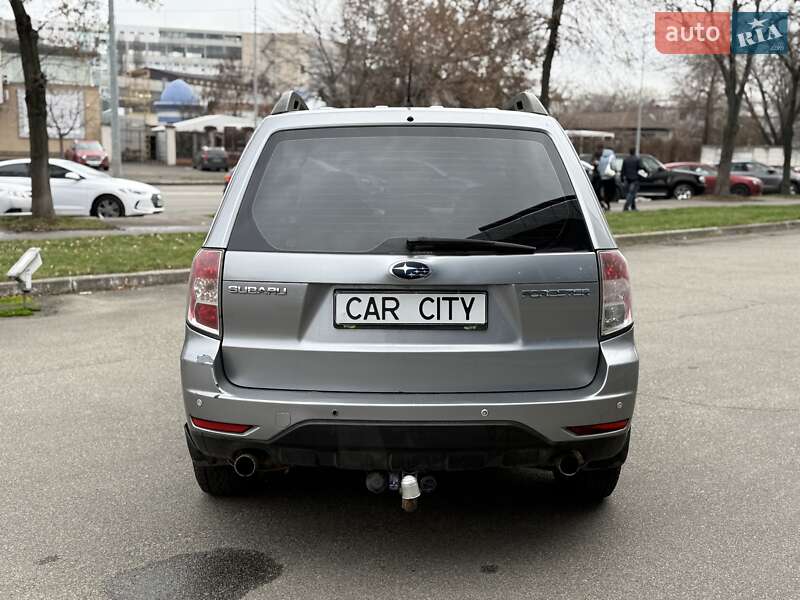 Внедорожник / Кроссовер Subaru Forester 2010 в Киеве