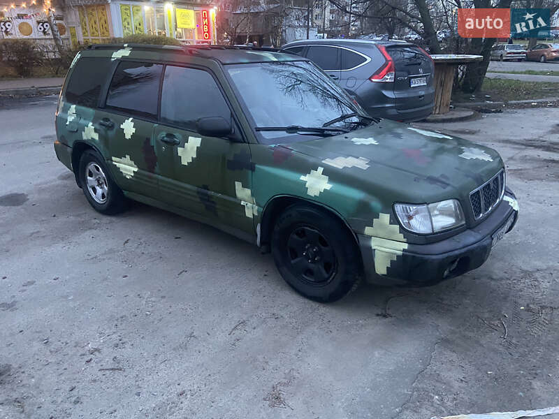 Позашляховик / Кросовер Subaru Forester 2002 в Києві
