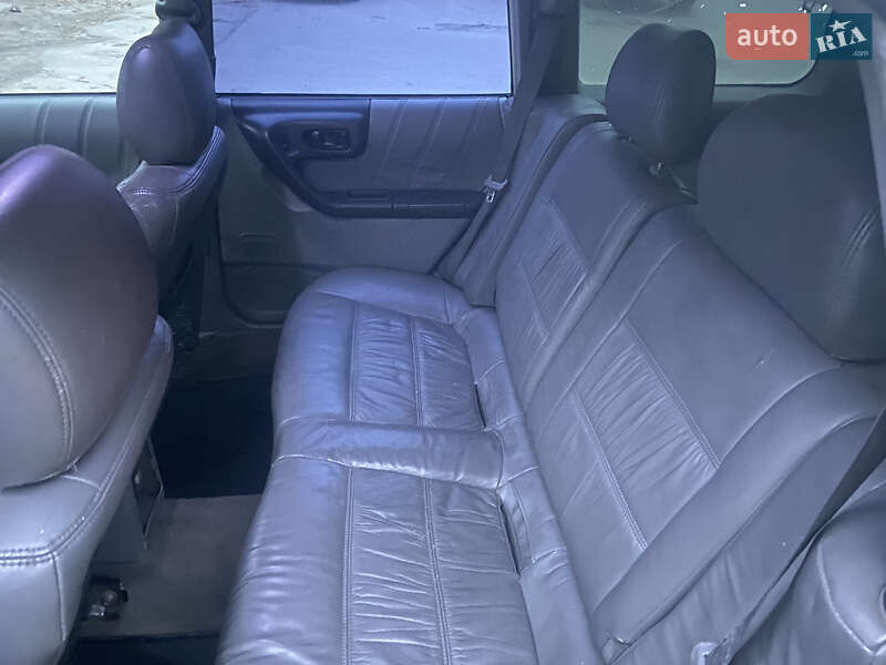 Позашляховик / Кросовер Subaru Forester 2002 в Києві