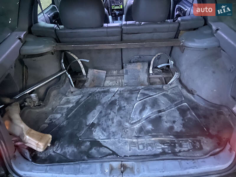 Позашляховик / Кросовер Subaru Forester 2002 в Києві