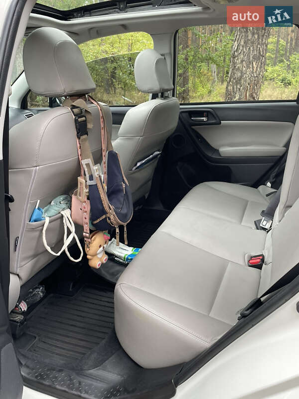 Внедорожник / Кроссовер Subaru Forester 2016 в Киеве