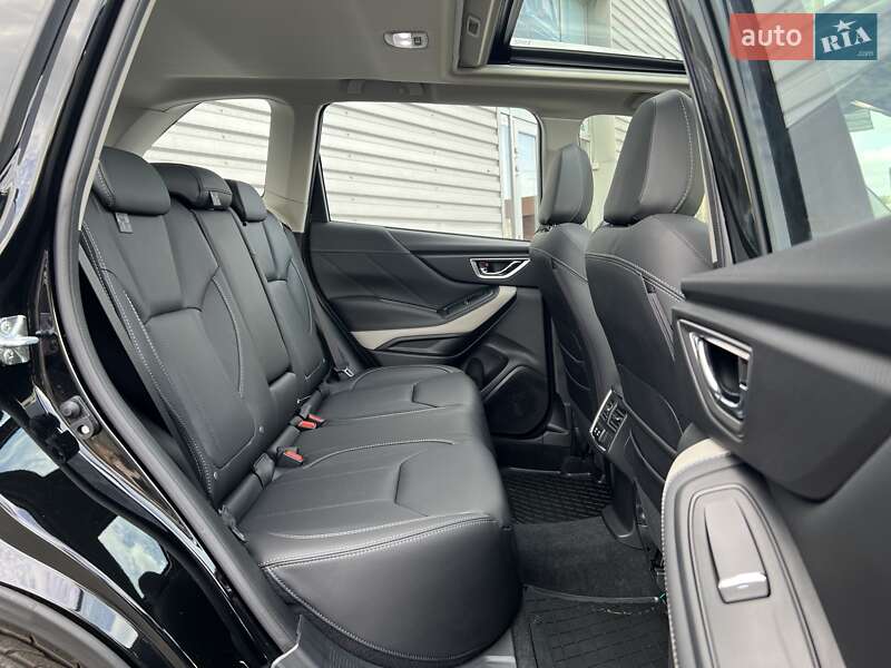 Позашляховик / Кросовер Subaru Forester 2024 в Києві