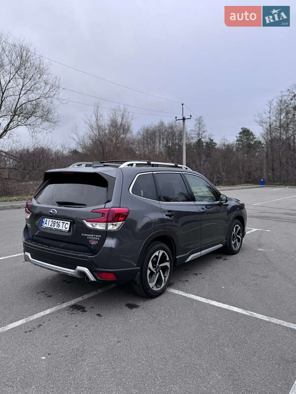 Внедорожник / Кроссовер Subaru Forester 2022 в Киеве