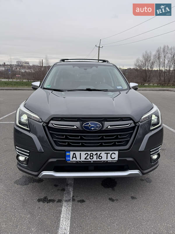 Внедорожник / Кроссовер Subaru Forester 2022 в Киеве