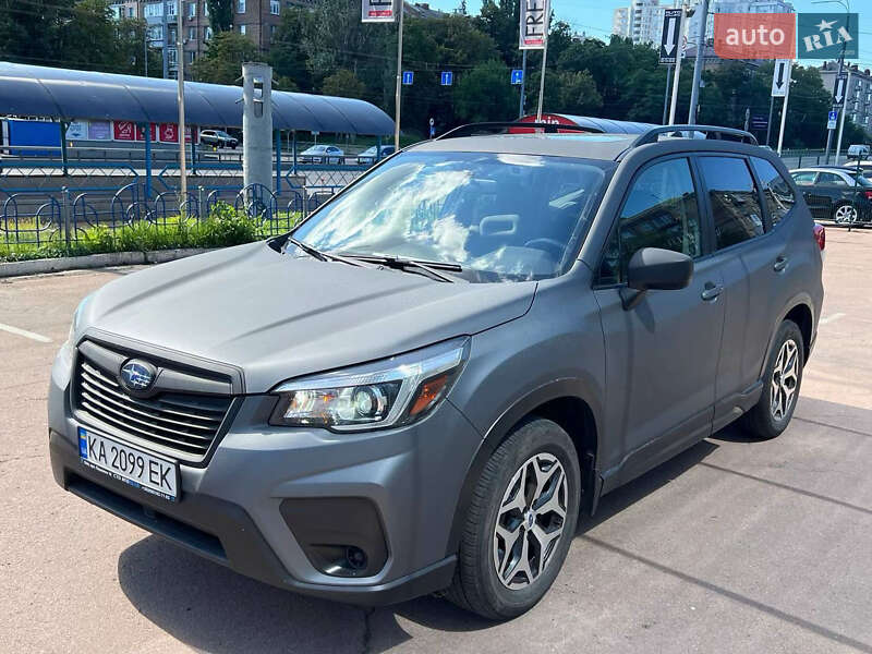 Внедорожник / Кроссовер Subaru Forester 2020 в Киеве