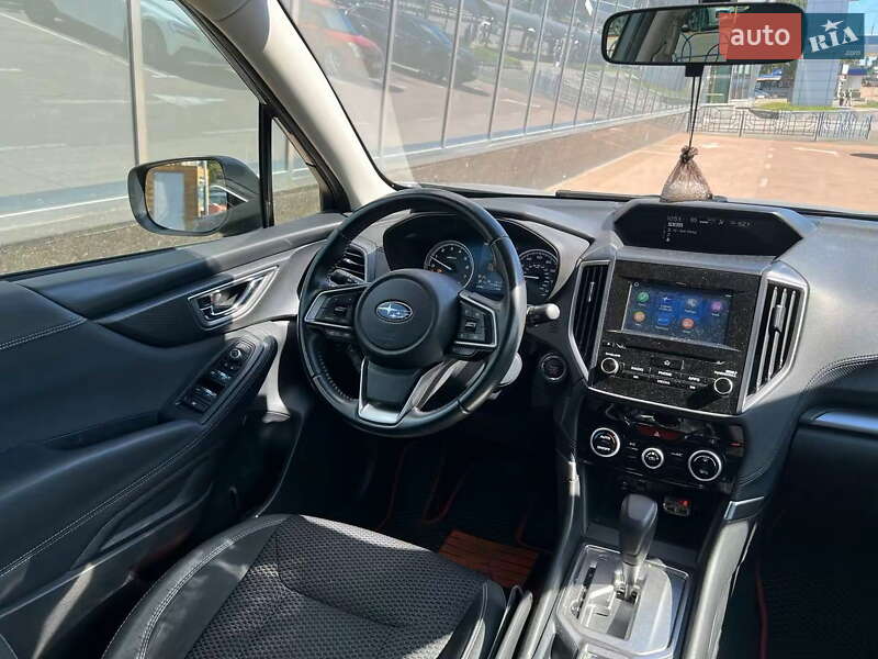 Внедорожник / Кроссовер Subaru Forester 2020 в Киеве