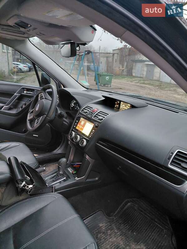 Позашляховик / Кросовер Subaru Forester 2018 в Дніпрі
