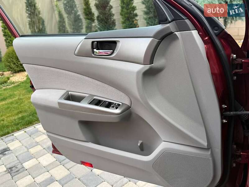 Внедорожник / Кроссовер Subaru Forester 2009 в Одессе