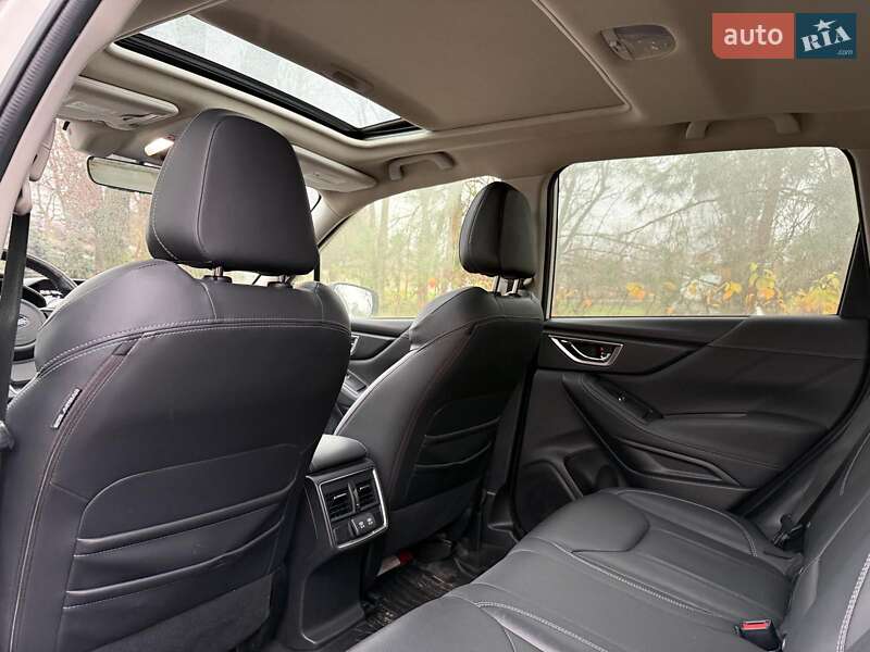 Позашляховик / Кросовер Subaru Forester 2018 в Києві