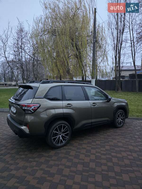 Позашляховик / Кросовер Subaru Forester 2024 в Києві