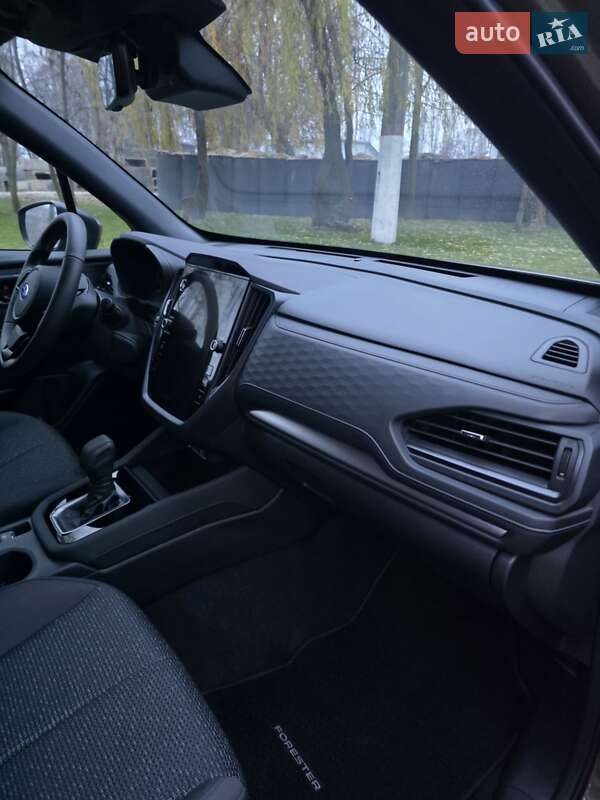 Позашляховик / Кросовер Subaru Forester 2024 в Києві