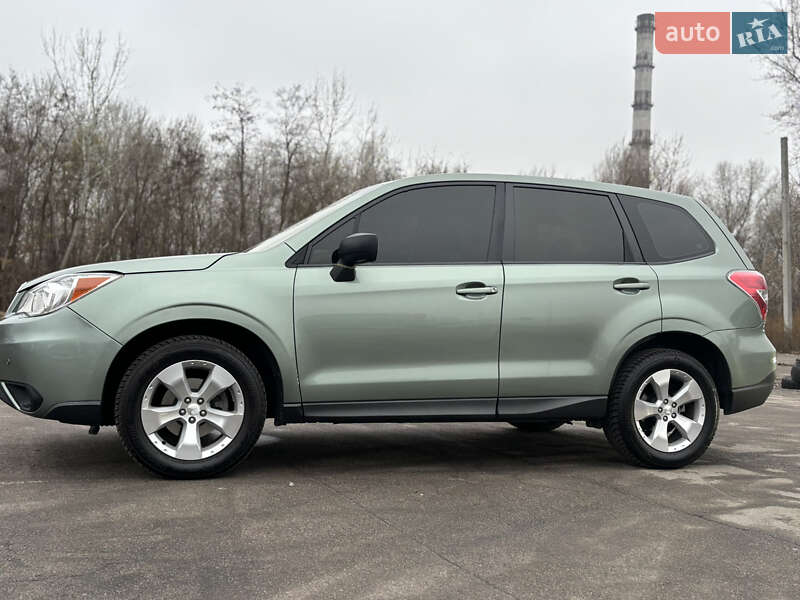 Позашляховик / Кросовер Subaru Forester 2013 в Києві