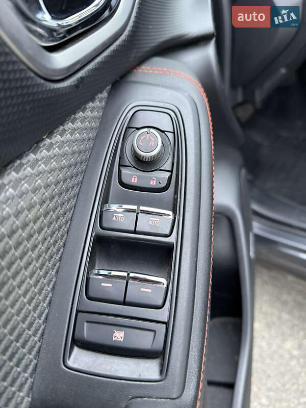 Позашляховик / Кросовер Subaru Forester 2020 в Києві