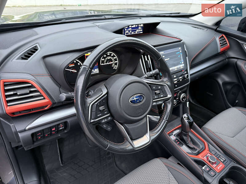 Позашляховик / Кросовер Subaru Forester 2020 в Києві