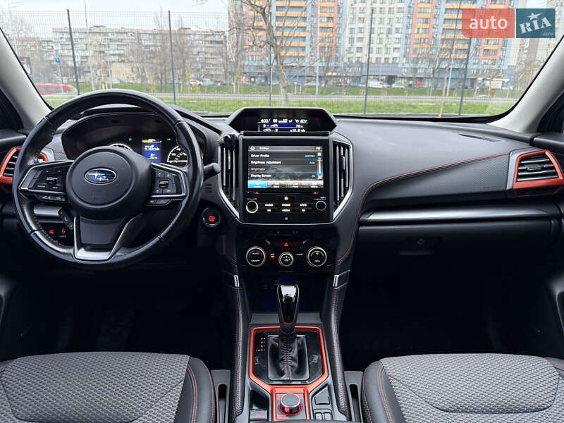 Позашляховик / Кросовер Subaru Forester 2020 в Києві