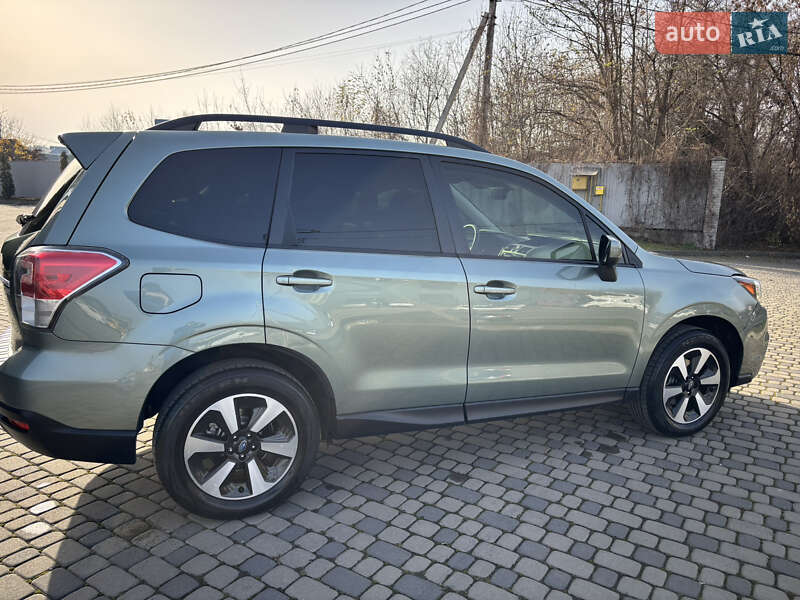 Внедорожник / Кроссовер Subaru Forester 2016 в Ивано-Франковске