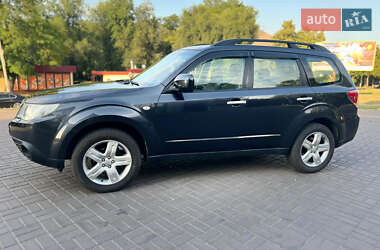 Внедорожник / Кроссовер Subaru Forester 2010 в Каменском