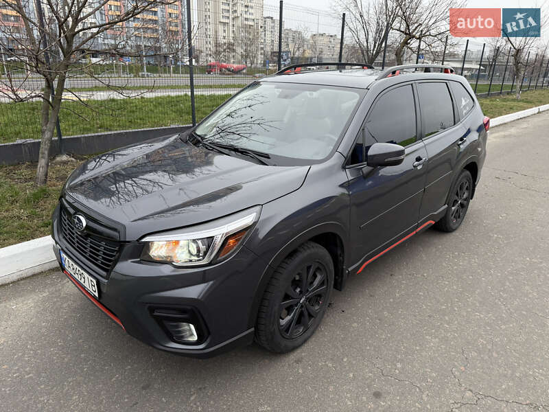 Внедорожник / Кроссовер Subaru Forester 2020 в Киеве