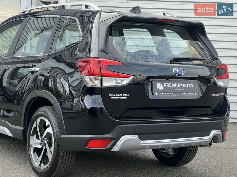 Внедорожник / Кроссовер Subaru Forester 2024 в Киеве