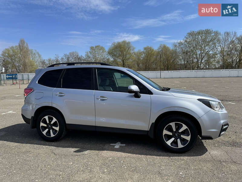 Внедорожник / Кроссовер Subaru Forester 2017 в Харькове