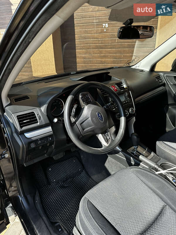 Внедорожник / Кроссовер Subaru Forester 2014 в Виннице