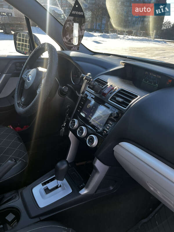 Внедорожник / Кроссовер Subaru Forester 2015 в Сумах