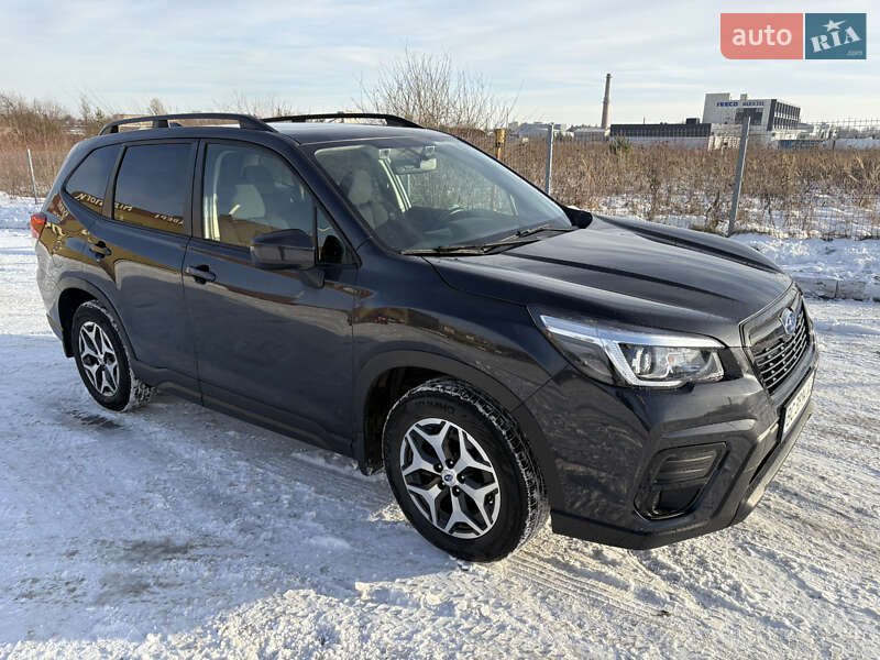 Внедорожник / Кроссовер Subaru Forester 2019 в Львове