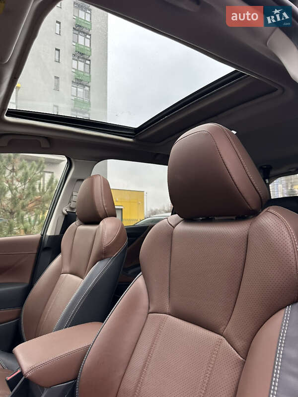 Внедорожник / Кроссовер Subaru Forester 2023 в Киеве