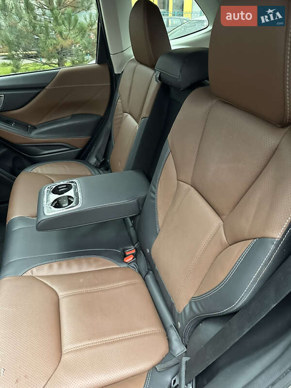Внедорожник / Кроссовер Subaru Forester 2023 в Киеве