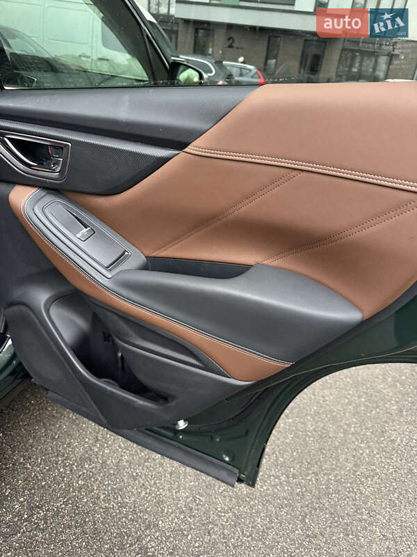 Внедорожник / Кроссовер Subaru Forester 2023 в Киеве