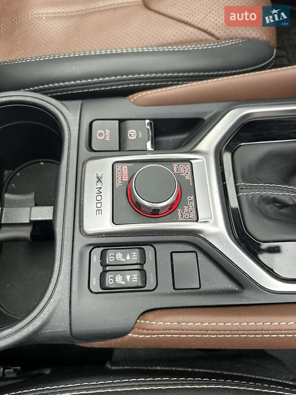 Внедорожник / Кроссовер Subaru Forester 2023 в Киеве