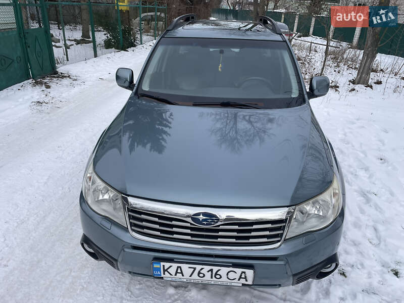 Позашляховик / Кросовер Subaru Forester 2008 в Києві