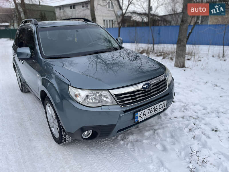 Позашляховик / Кросовер Subaru Forester 2008 в Києві