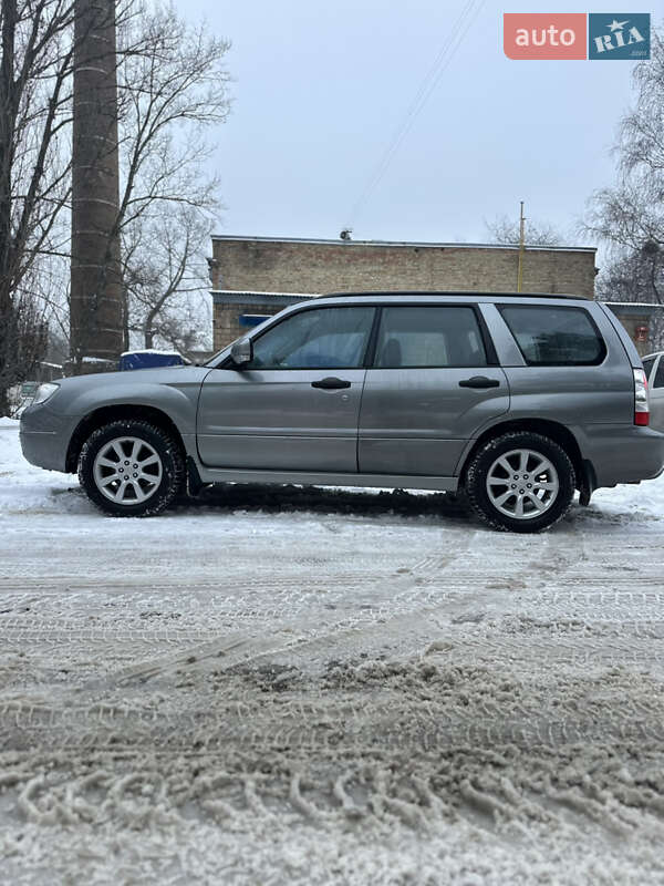 Внедорожник / Кроссовер Subaru Forester 2006 в Киеве