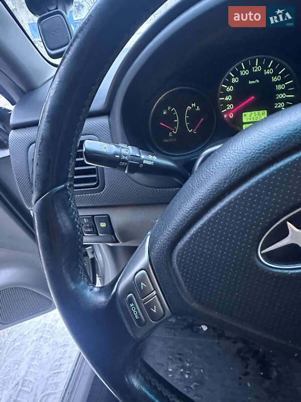 Внедорожник / Кроссовер Subaru Forester 2006 в Киеве