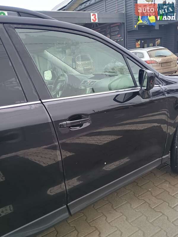 Внедорожник / Кроссовер Subaru Forester 2016 в Снятине