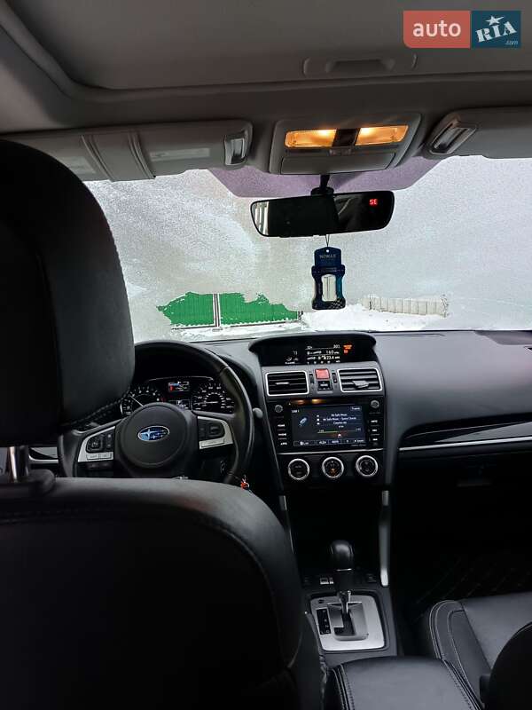 Внедорожник / Кроссовер Subaru Forester 2016 в Снятине