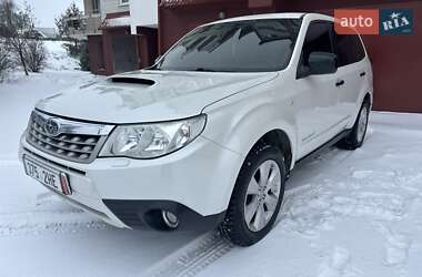 Внедорожник / Кроссовер Subaru Forester 2011 в Тернополе