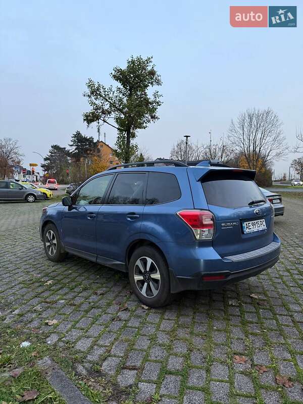 Внедорожник / Кроссовер Subaru Forester 2017 в Хмельницком