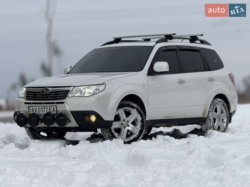 Внедорожник / Кроссовер Subaru Forester 2010 в Харькове