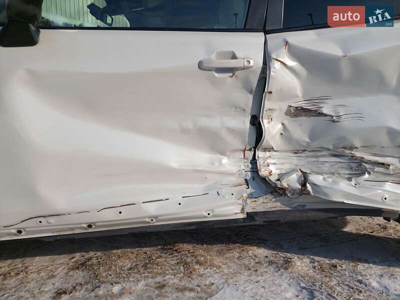 Внедорожник / Кроссовер Subaru Forester 2022 в Киеве