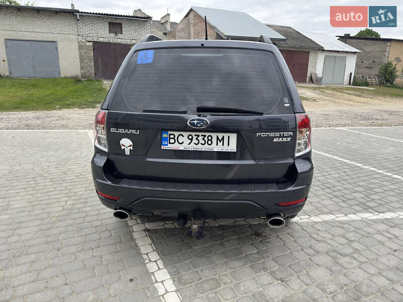 Внедорожник / Кроссовер Subaru Forester 2010 в Львове